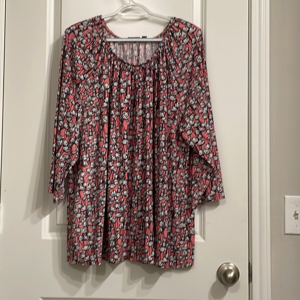 Croft & Barrow long sleeve gathered neckline blouse